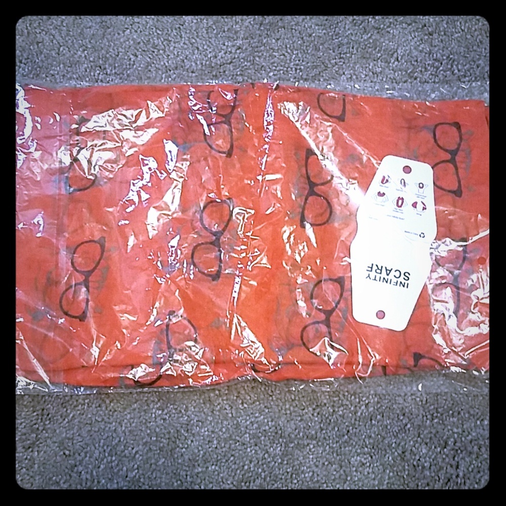 Red Infinity Scarf. Cats with glasses